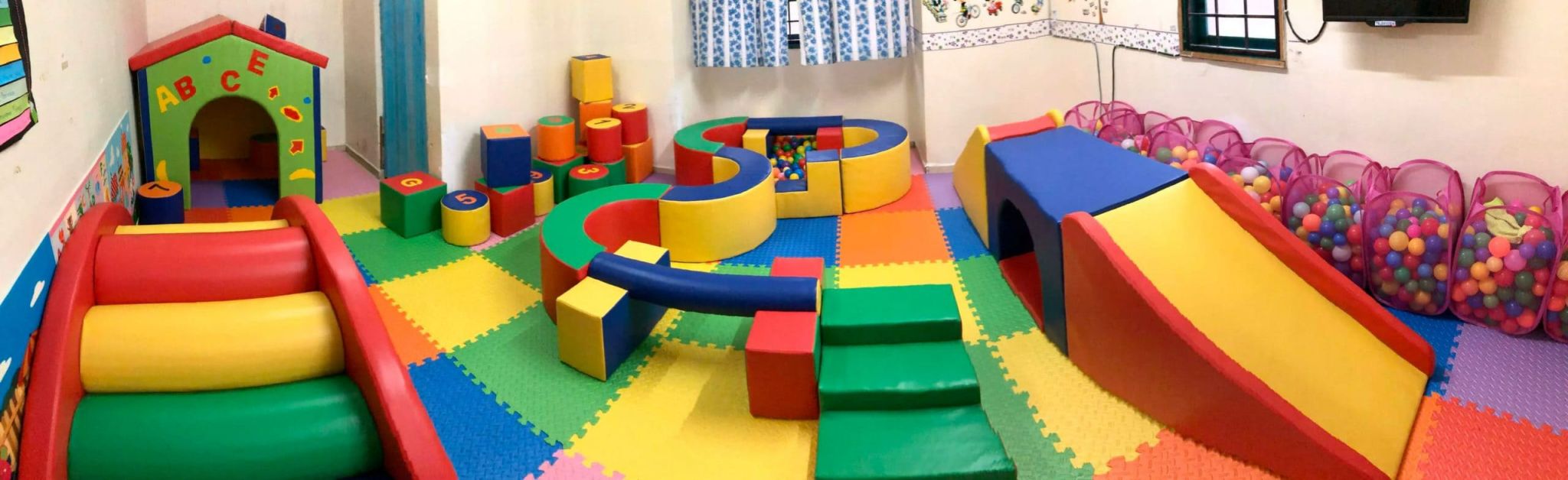 SOFT PLAY EQUIPMENT