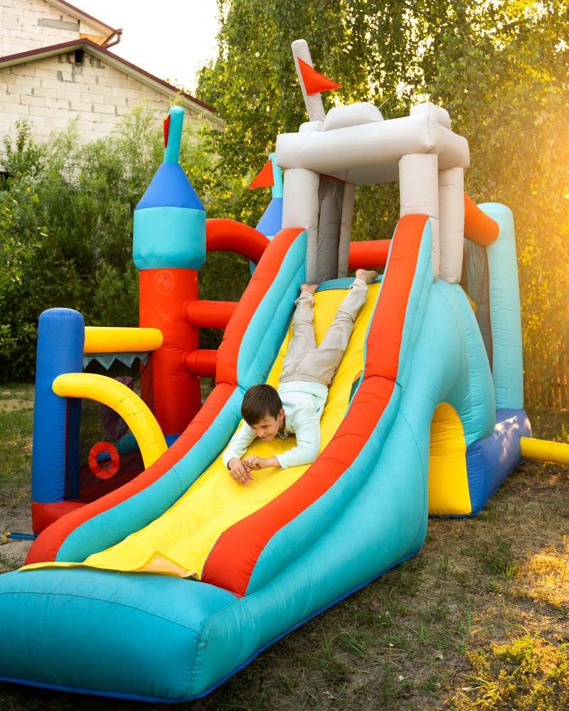 inflatable play equipments